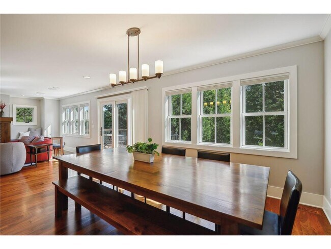 Building Photo - 4015 Wood End Dr