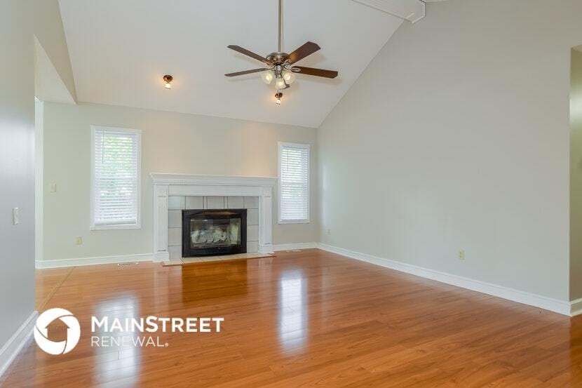 Building Photo - 713 SW Nelson Dr