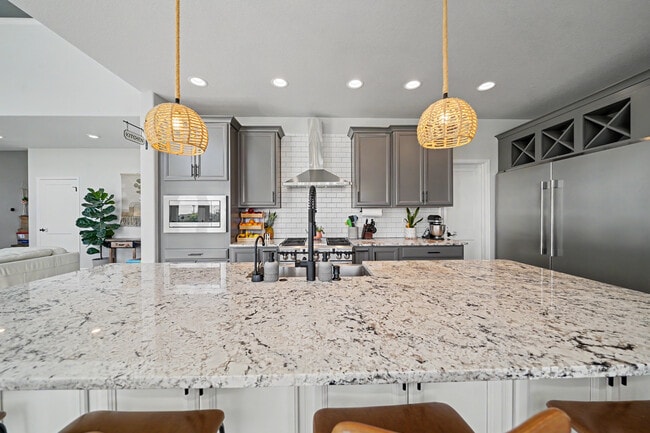 Building Photo - 6339 Knapp Dr