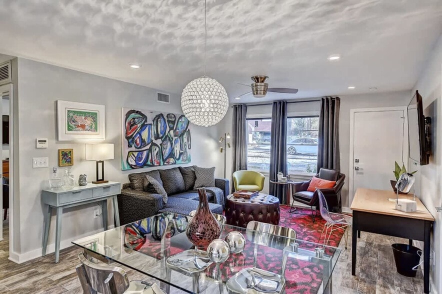 Building Photo - 510 Queens Rd