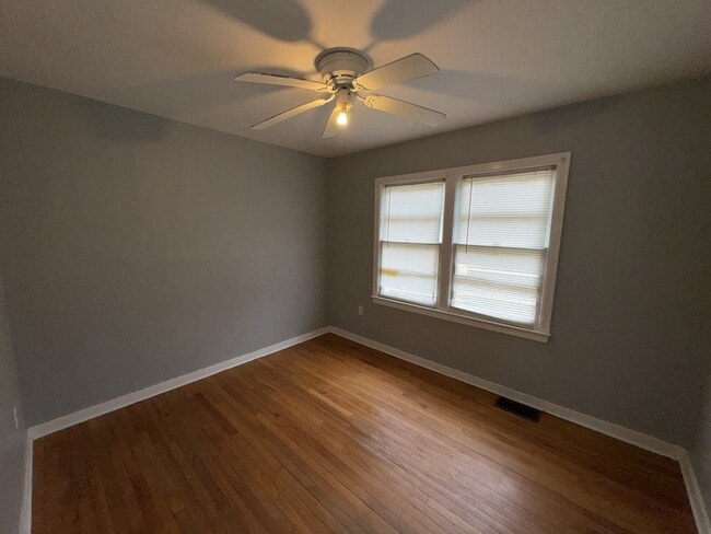 Building Photo - 249 S Sunset Ter