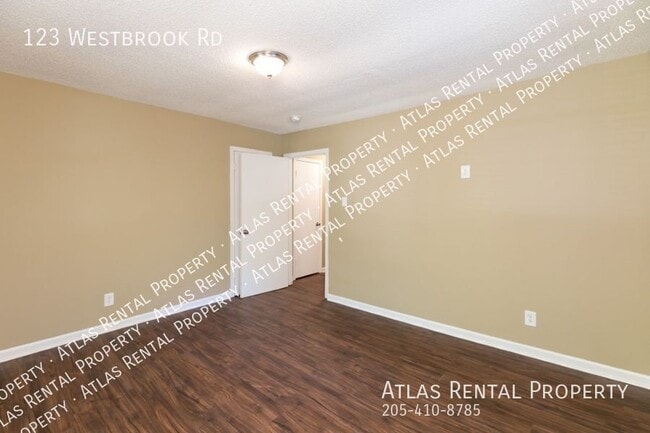 Building Photo - 123 Westbrook Rd