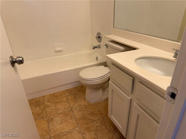 Building Photo - 708 Cozy Canyon Dr