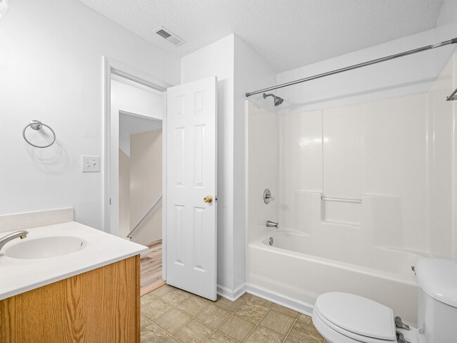 Building Photo - Aragona Village