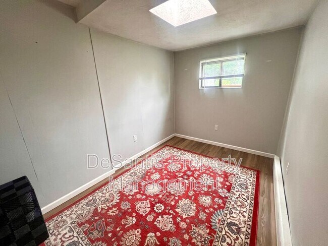 Building Photo - 1632 Steuben St