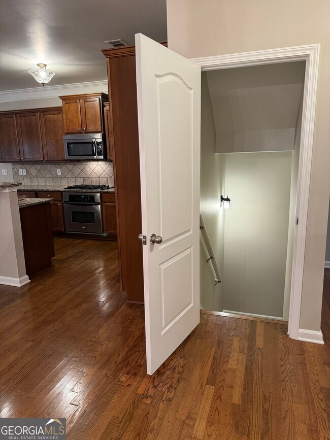 Building Photo - 5868 Norfolk ChaseRoad