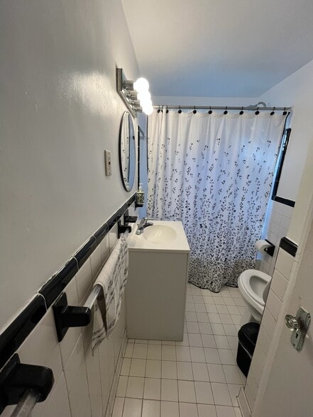 Building Photo - 708 S Arlington Mill Dr