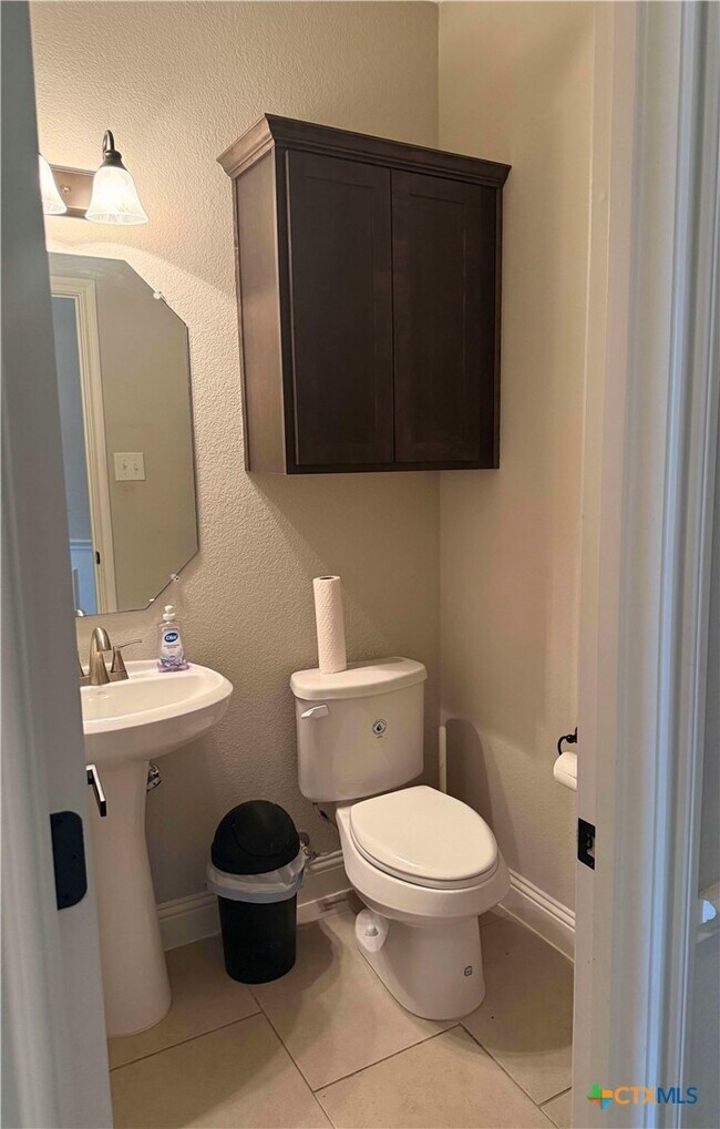 Building Photo - 6213 Morganite Ln