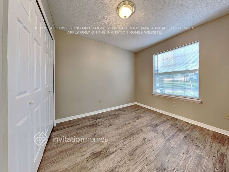 Building Photo - 8844 Ivymill Pl S