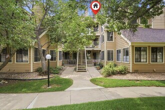 Building Photo - $1,945.95- 1 Bed, 1 Bath Updated Lofted Condo in Boulder with Central AC and In-Unit Laundry!