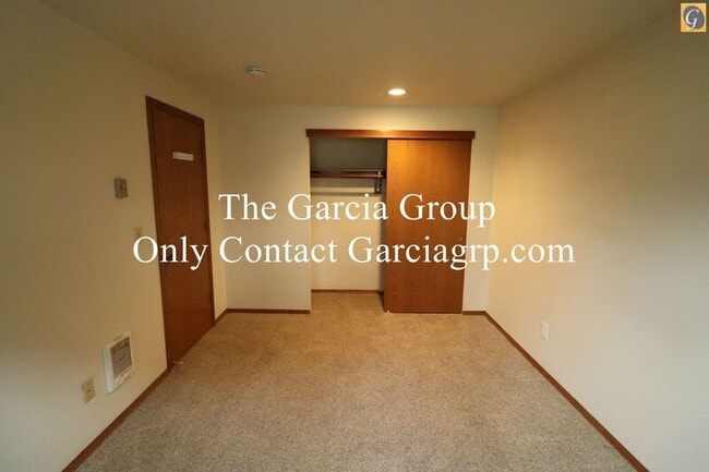 Building Photo - 5902 SW Karla Ct