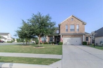 Building Photo - 3400 St Christopher Ct