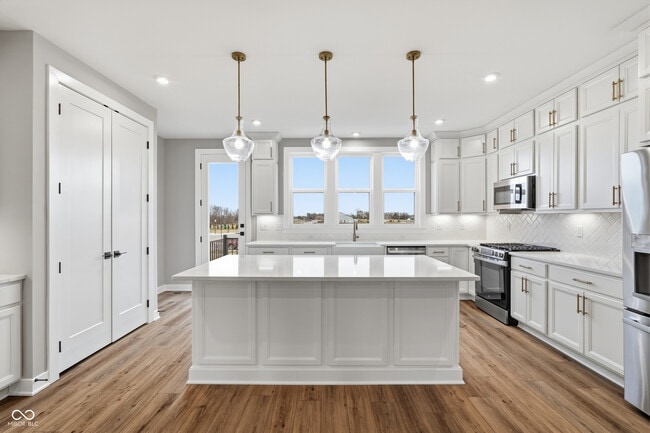 Building Photo - 420 Elite St