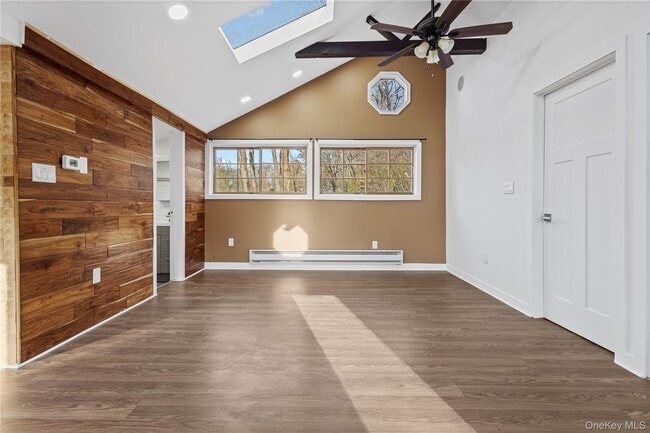 Building Photo - 9 Sylvan Trail