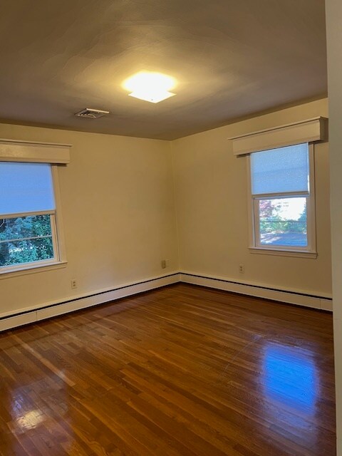 bedroom 1 - 490 E Indiana Ave