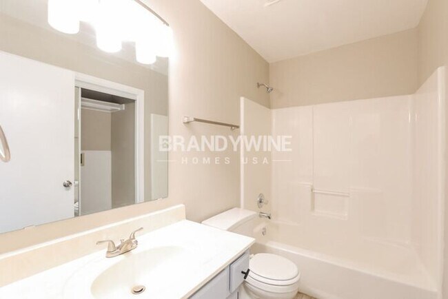 Building Photo - PARK HILL - 3+ BDRMS - 3 FULL BATHS AVAILA...