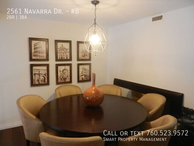 Building Photo - 2561 Navarra Dr