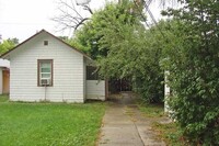 Building Photo - bedroom in Billings MT 59101