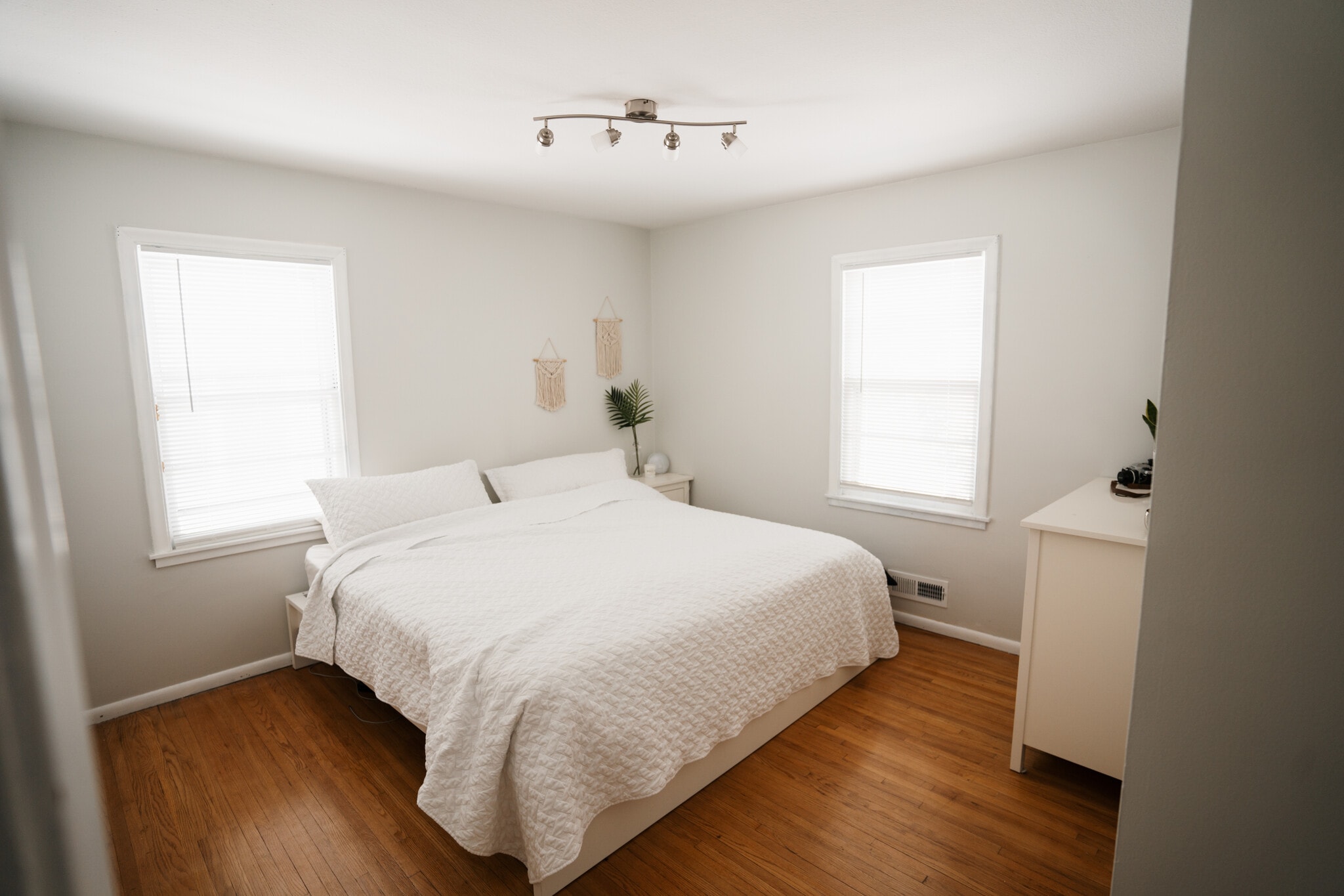 Bedroom 1 - 2122 Highland Pl