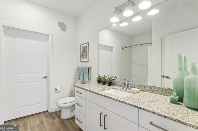 Building Photo - 550 Webb Gin House Rd