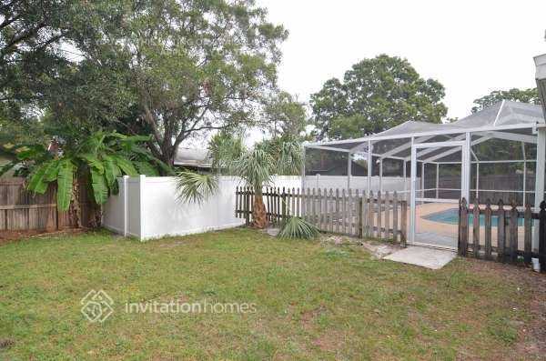Building Photo - 7173 Channelside Ln