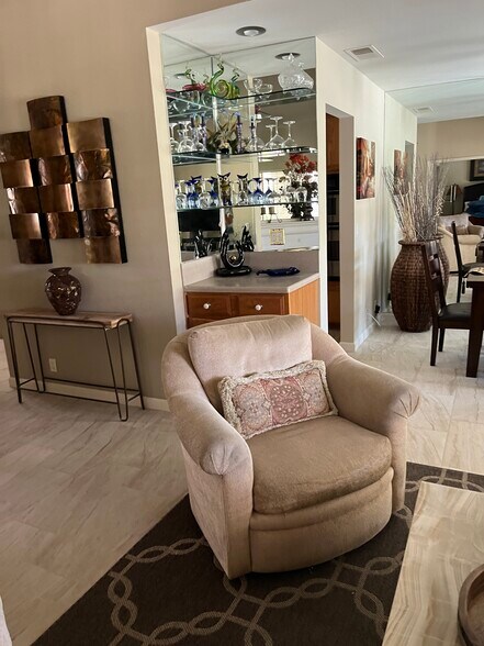 Living Room - Seats 5 - 116 Avellino Cir