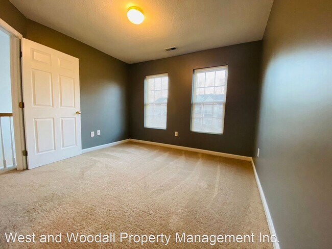 Building Photo - 2 br, 1.5 bath House - 17 Moorefield Court