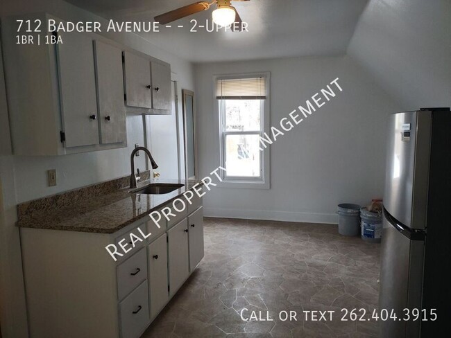 Building Photo - 712 Badger Ave