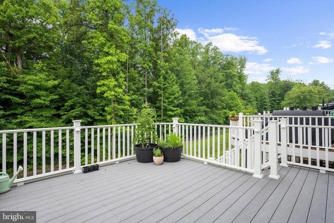 Building Photo - 4749 Thistle Hill Dr