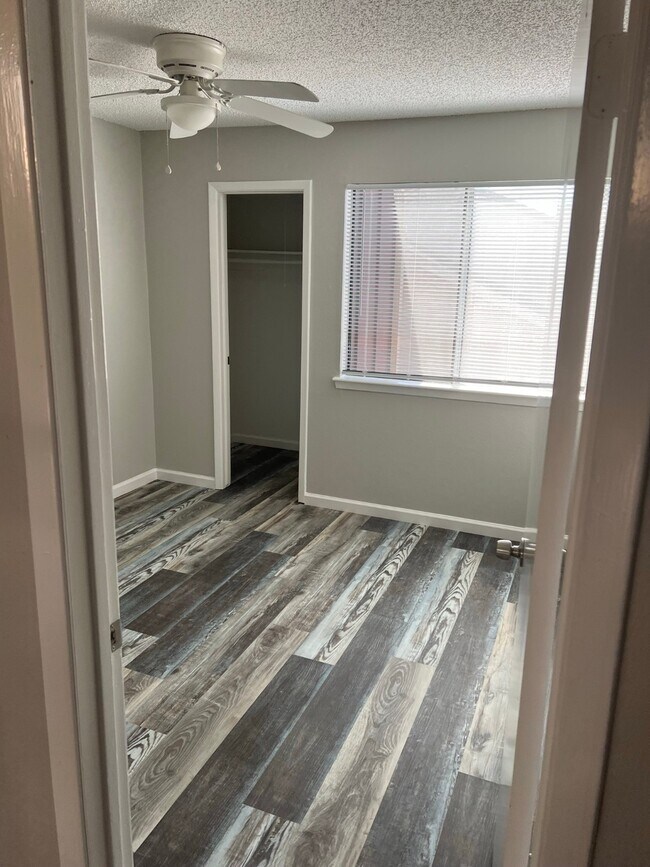 Building Photo - 12608 Newbrook Dr