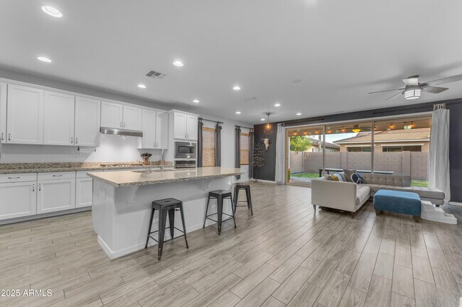 Building Photo - 3938 E Ficus Way