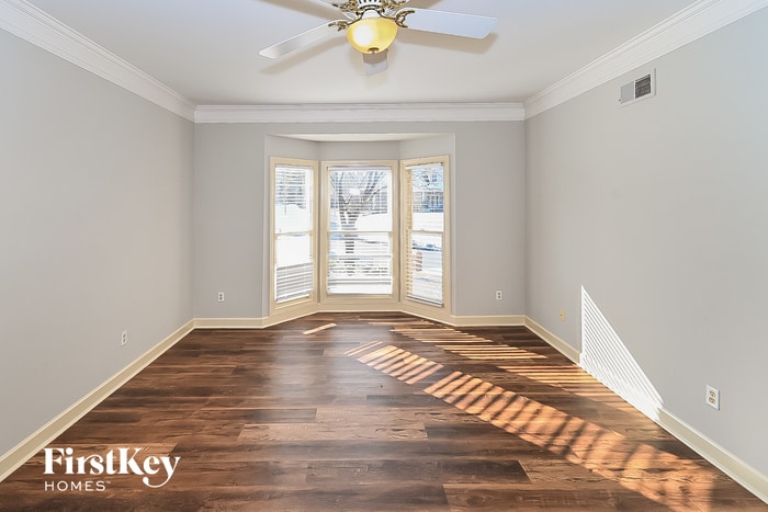 Building Photo - 1610 Saddle Glen Cove E