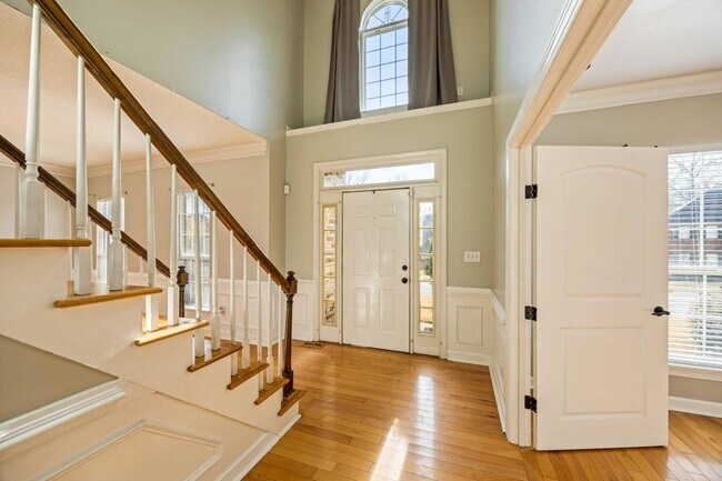 Building Photo - 1114 Rivershyre Dr