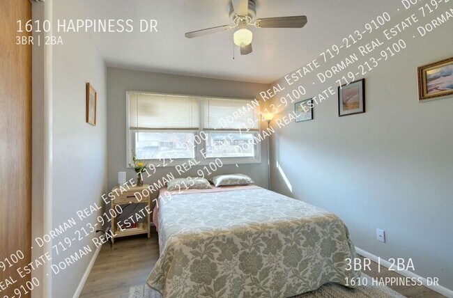 Building Photo - 1610 Happiness Dr