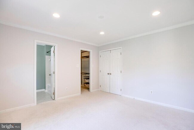 Building Photo - 5610 Gosling Ct