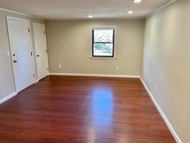 Building Photo - 169 Norton Ave