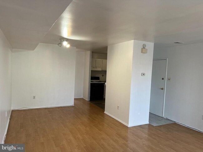 Building Photo - 9926 Haldeman Ave