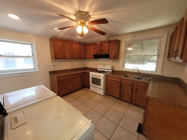 Building Photo - RIVER PARK