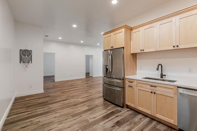 Building Photo - 1353 Perry Ct.