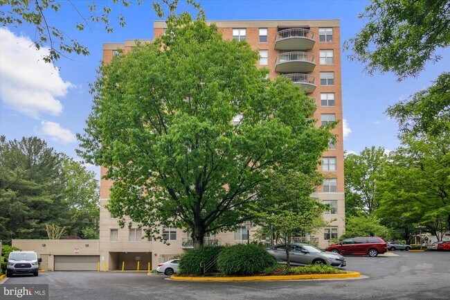 Building Photo - 5000 Battery Ln