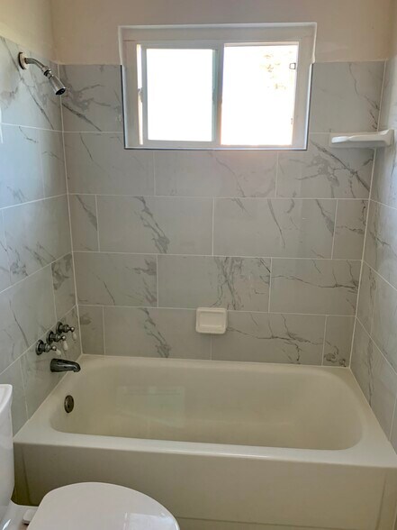 Building Photo - 800 Solano Ave