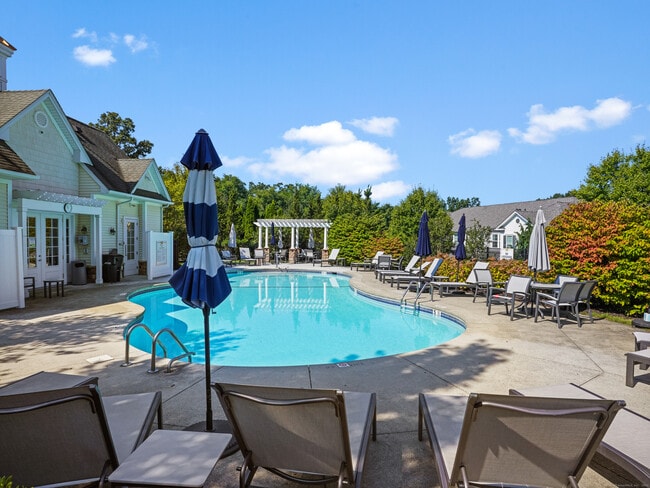 Building Photo - 16 Warrington Round