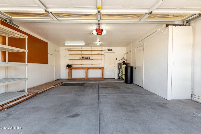 Building Photo - 2243 E Edna Ave