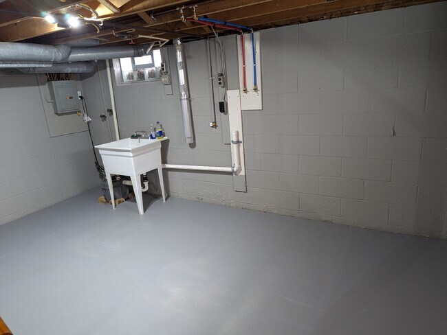 Basement w/ Laundry Hook-Ups - 72 Coburg Street