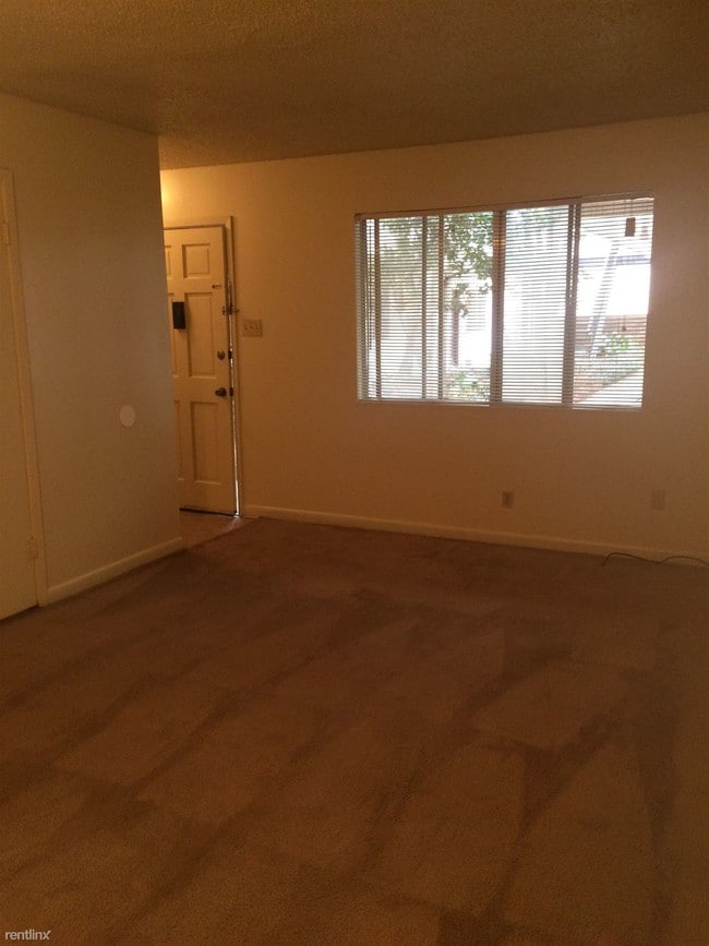 Building Photo - 21 Northgate Dr