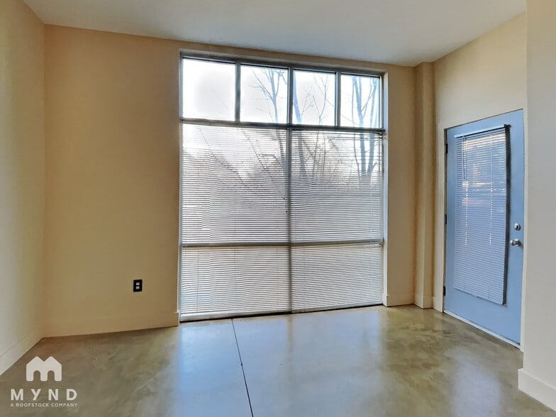 Building Photo - 89 Mangum St SW