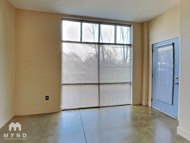 Building Photo - 89 Mangum St SW