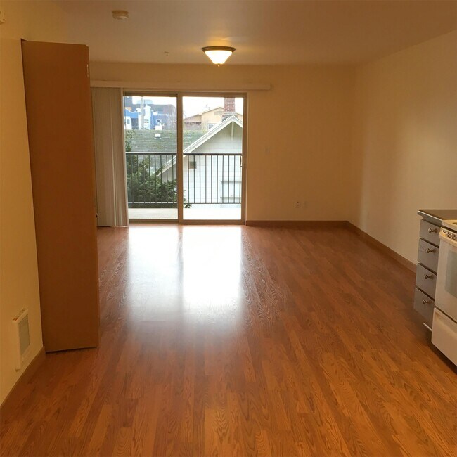 Building Photo - 1521 NW 54th St
