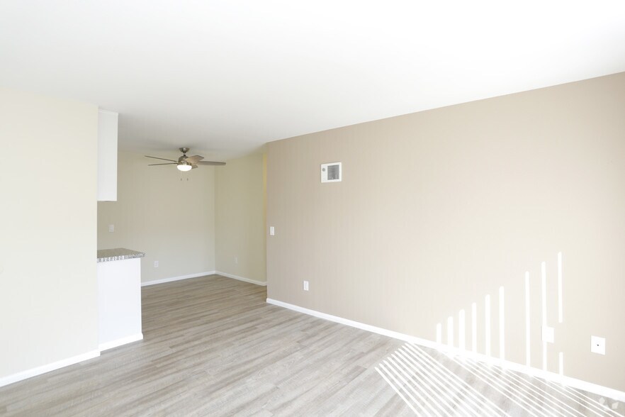 Windsor Manor Apartments 245 Knoll Rd San Marcos CA 92069 Apartment