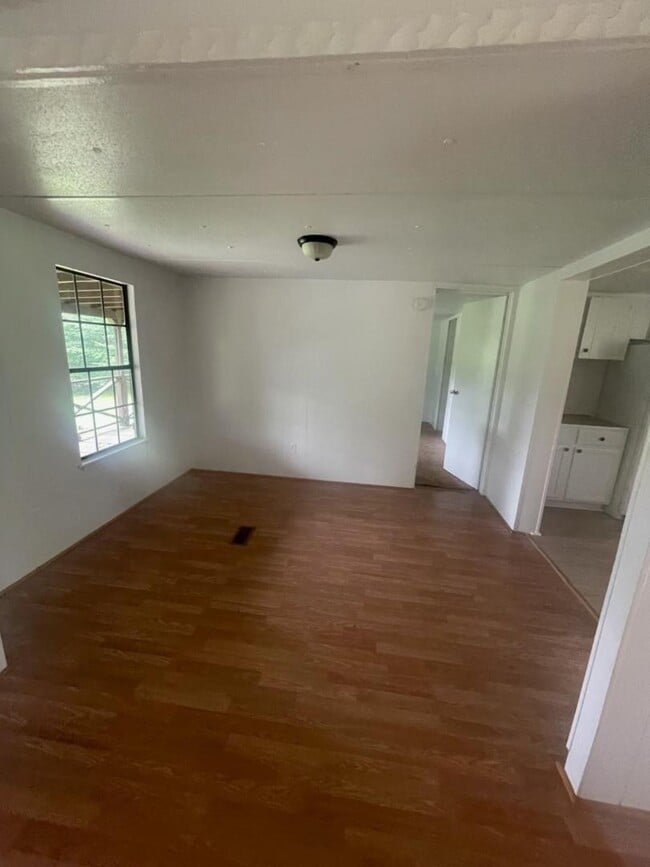 Building Photo - 255 Woodville Heights Cir